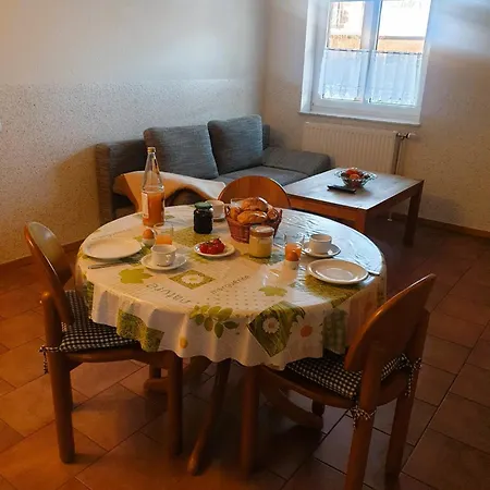 Bauernhof Diestel Apartament *